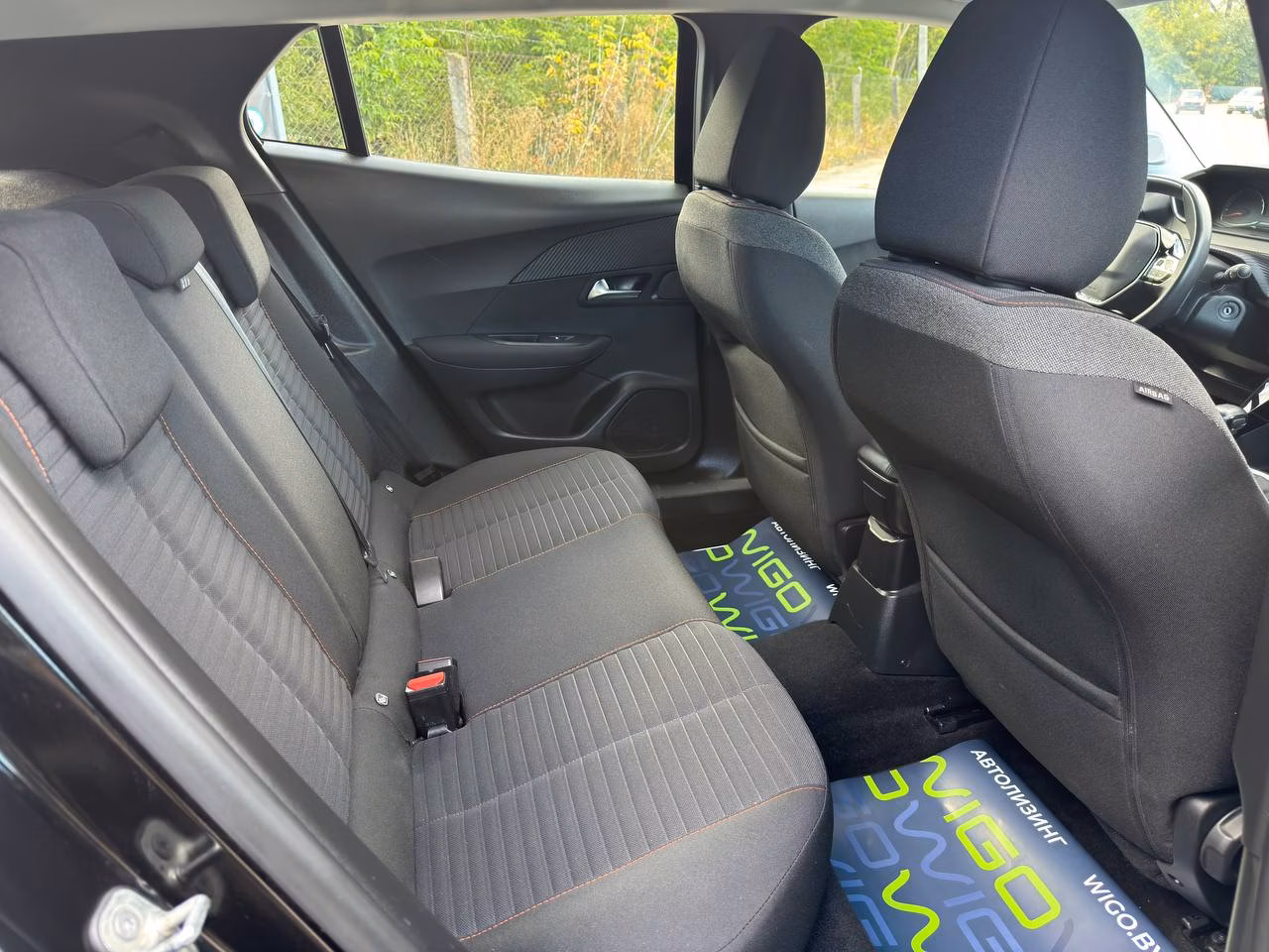 Peugeot 2008 фото 17