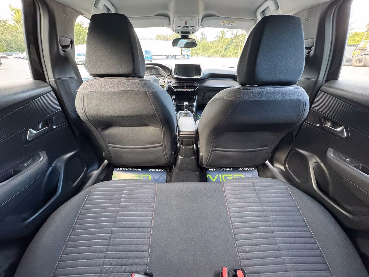 Peugeot 2008 фото 16