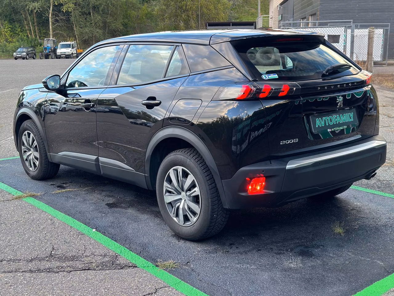Peugeot 2008 фото 6