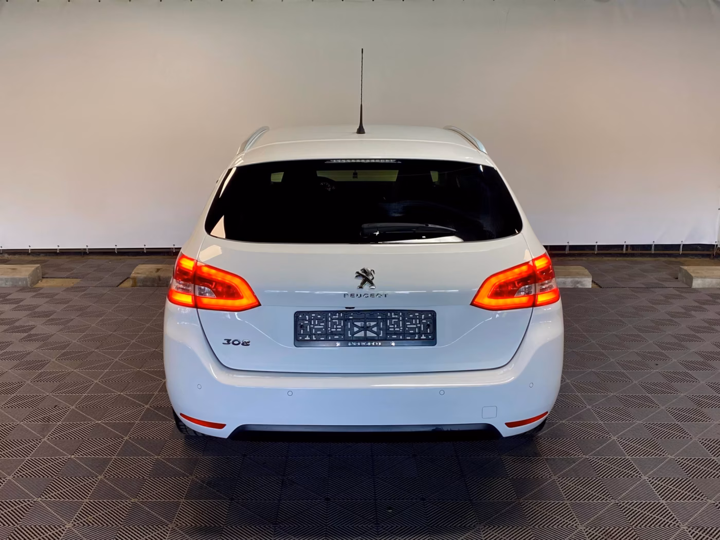 Peugeot 308 фото 5