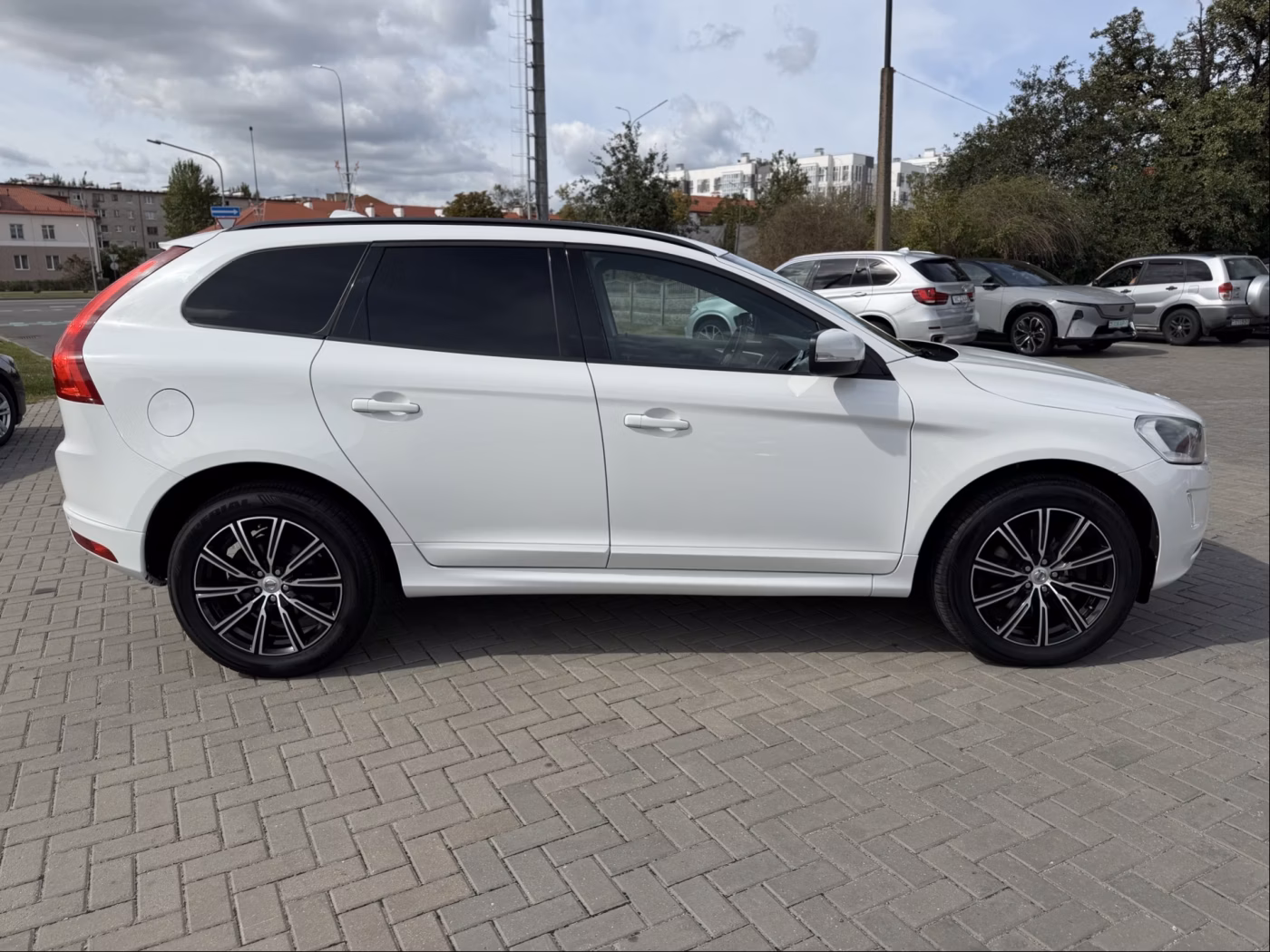 Volvo XC60 фото 4