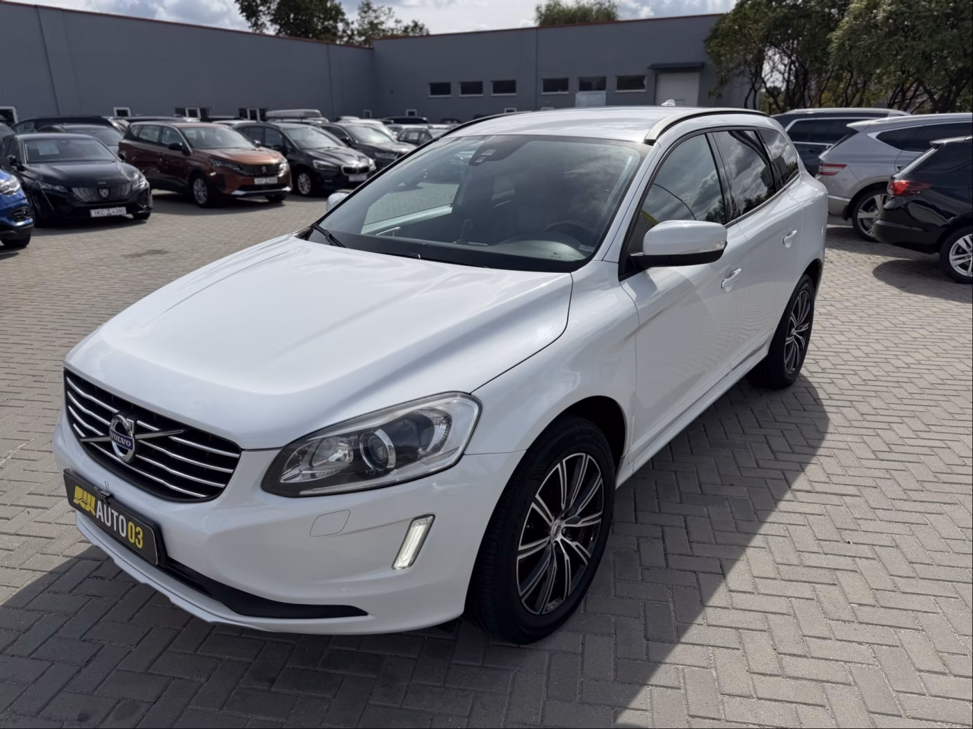 Volvo XC60 фото 3