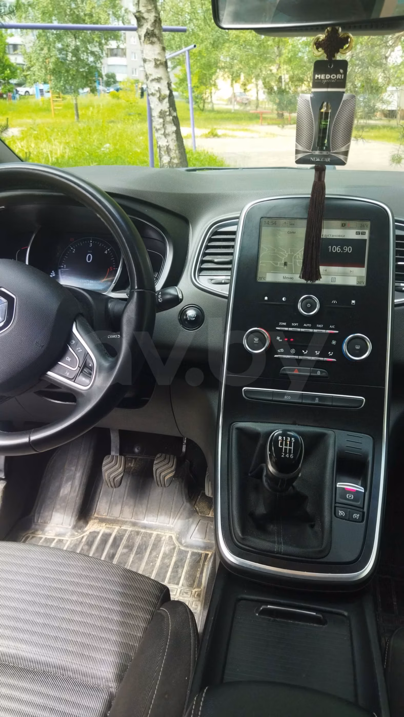 Renault Grand Scenic фото 10