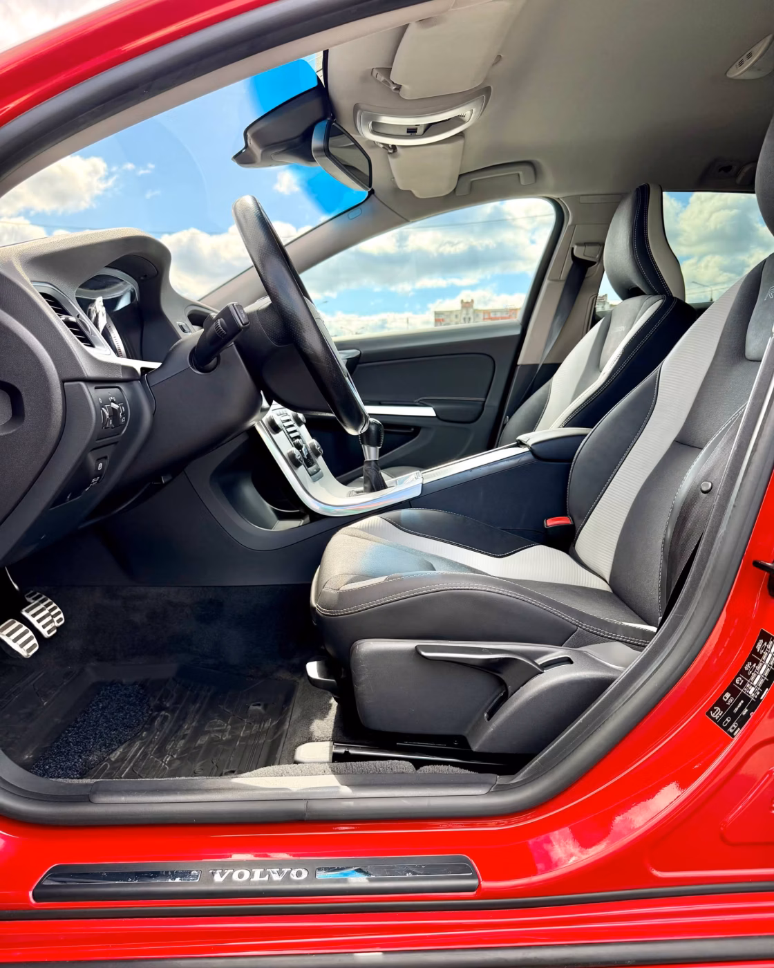 Volvo V60 фото 9