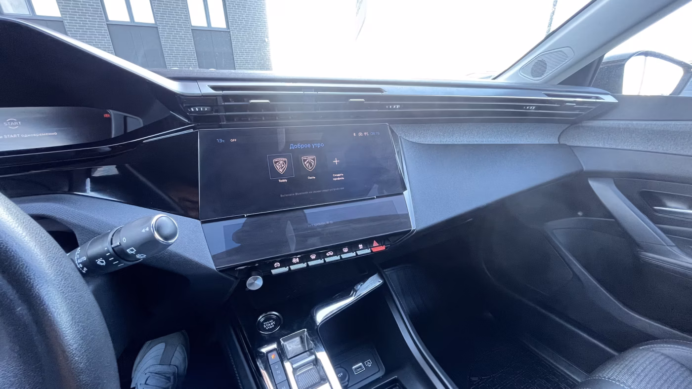 Peugeot 308 фото 8