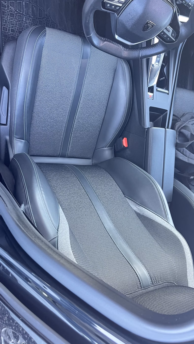 Peugeot 308 фото 11