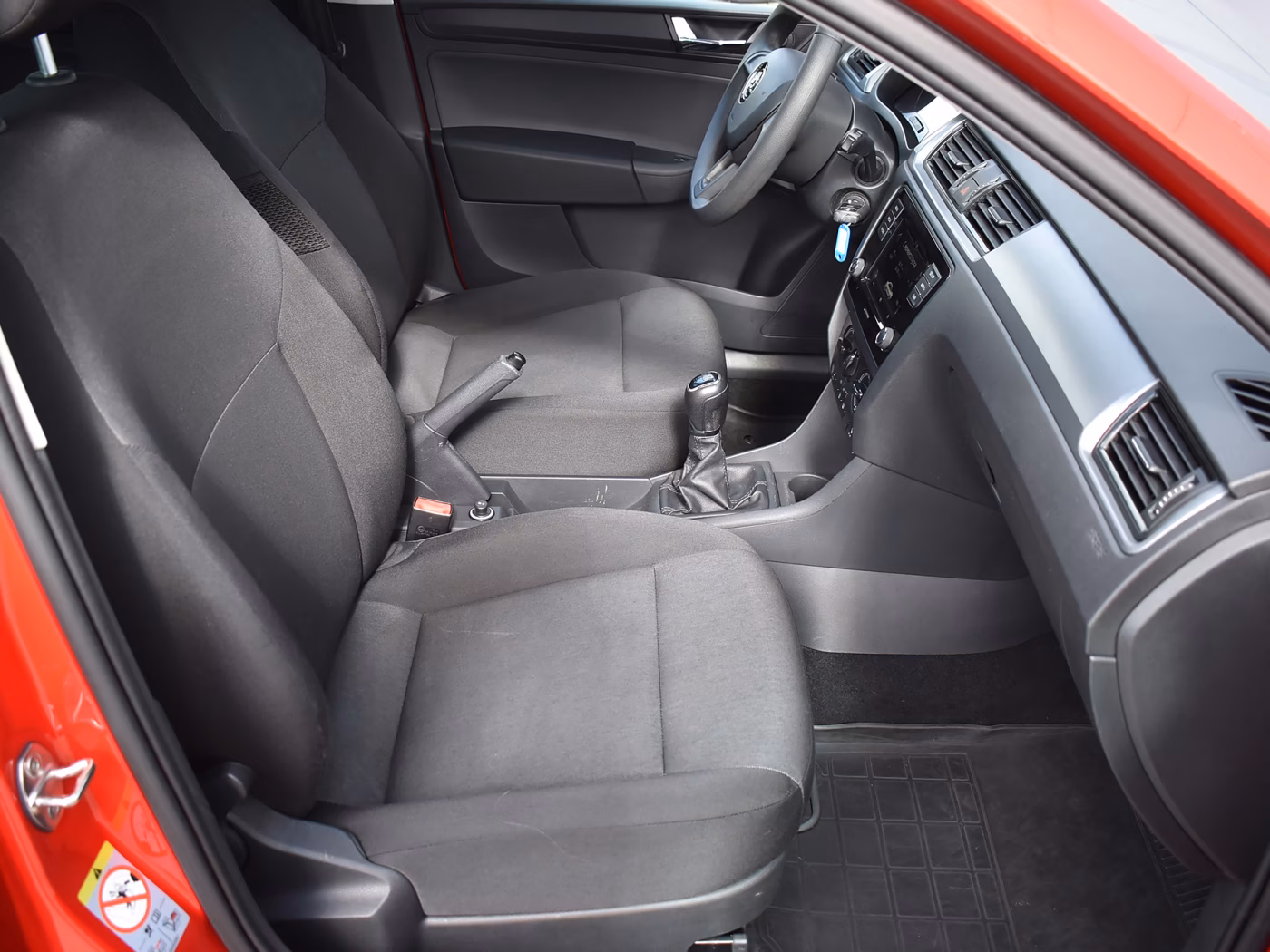 Skoda Rapid фото 13