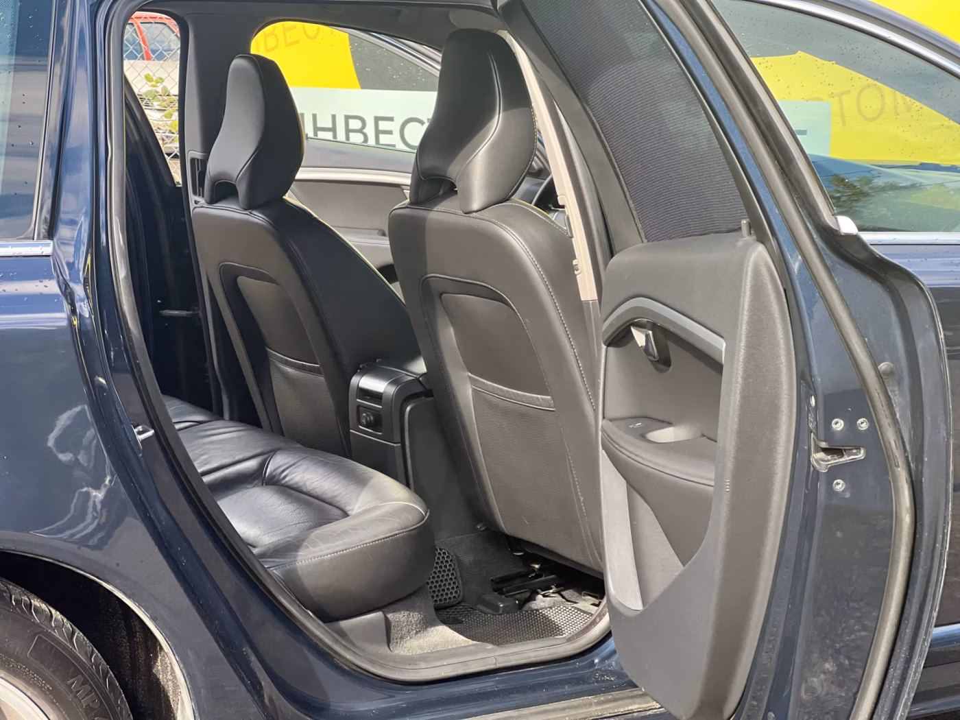 Volvo V70 фото 19