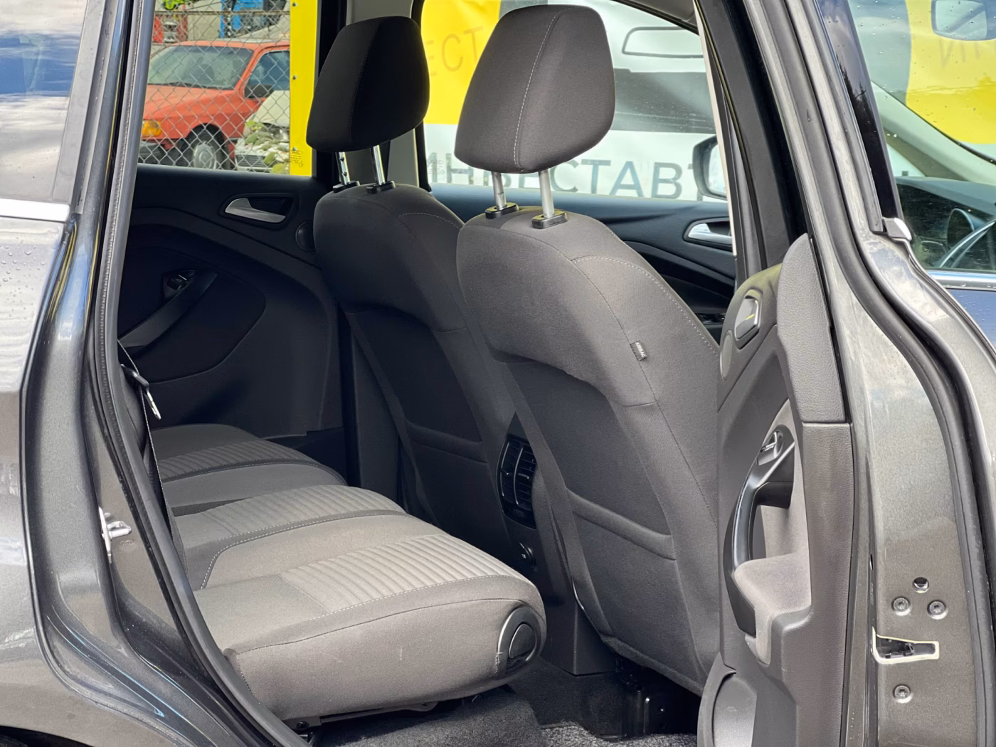 Ford C-MAX фото 15