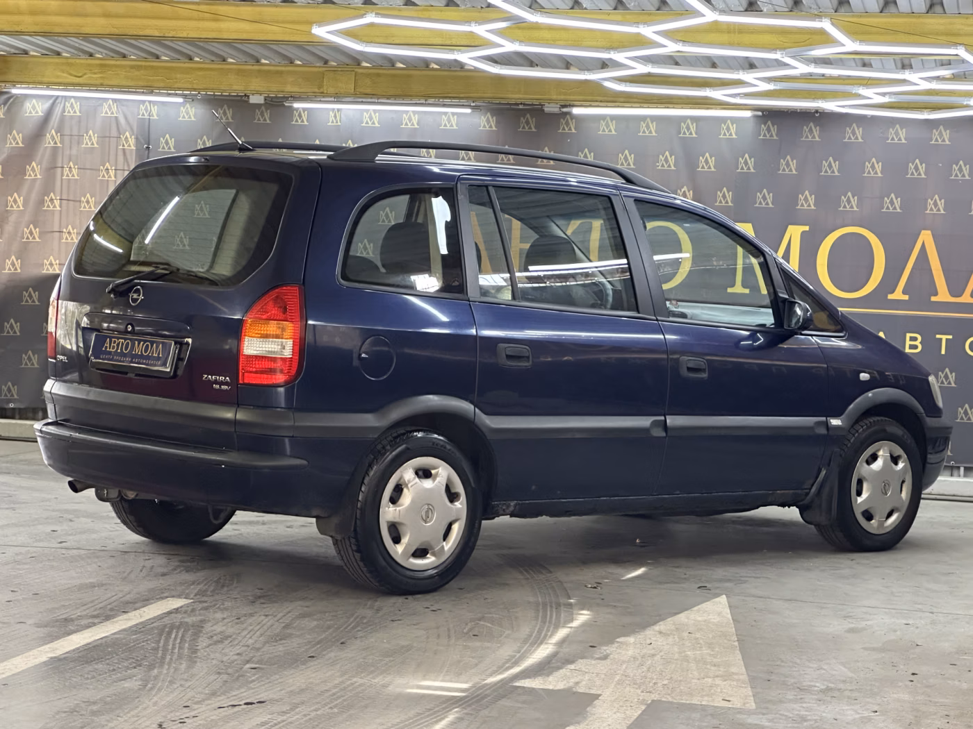 Opel Zafira фото 9