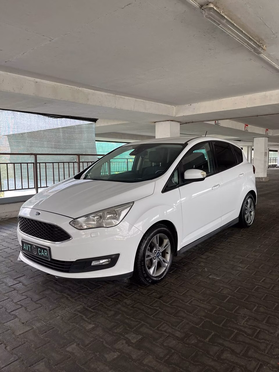 Ford C-MAX фото 2