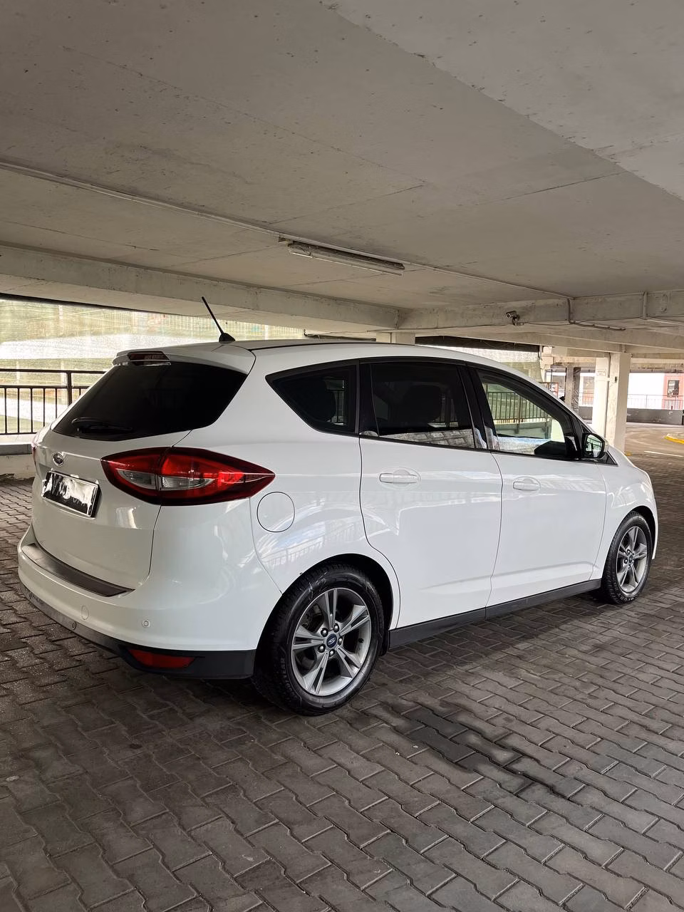 Ford C-MAX фото 7