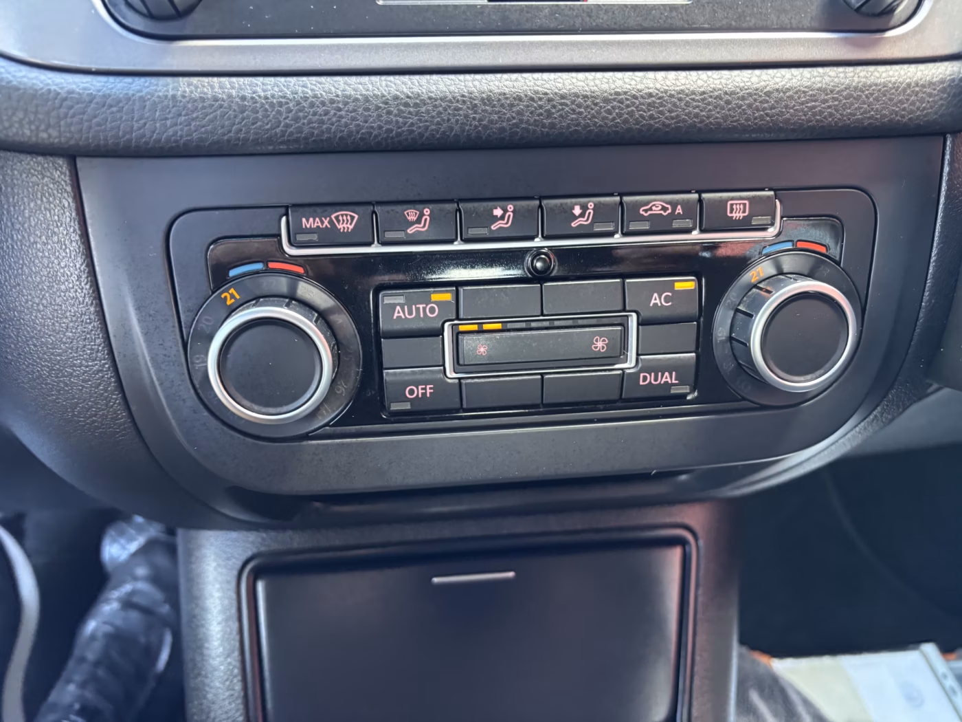 Volkswagen Tiguan фото 13