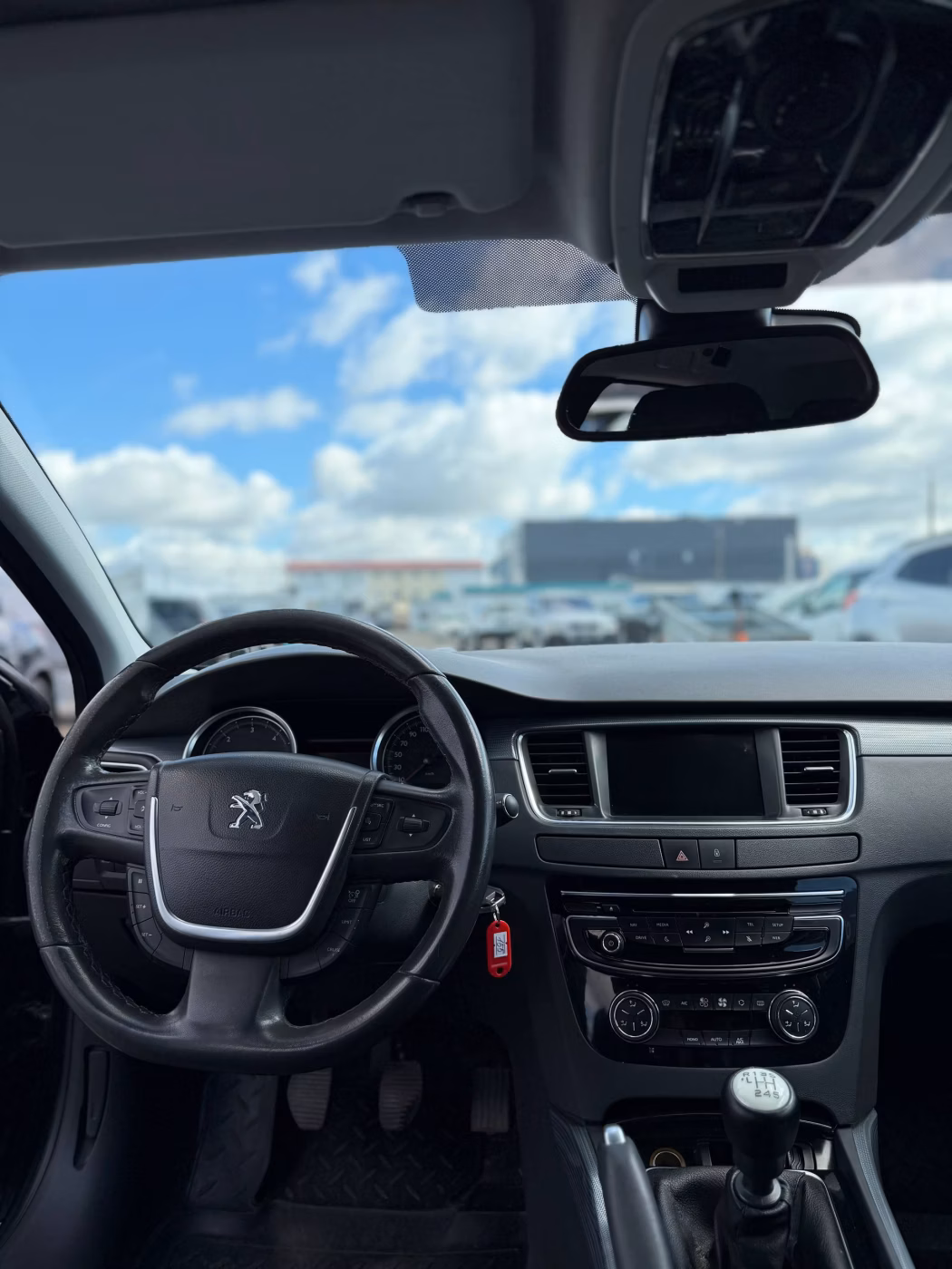 Peugeot 508 фото 11