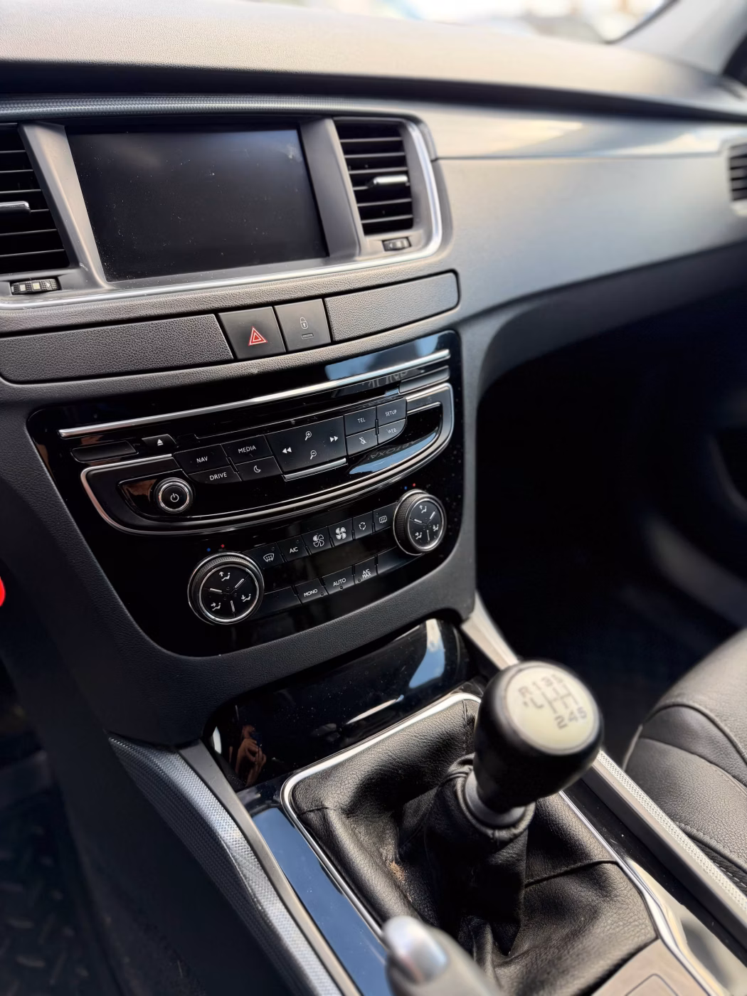 Peugeot 508 фото 12