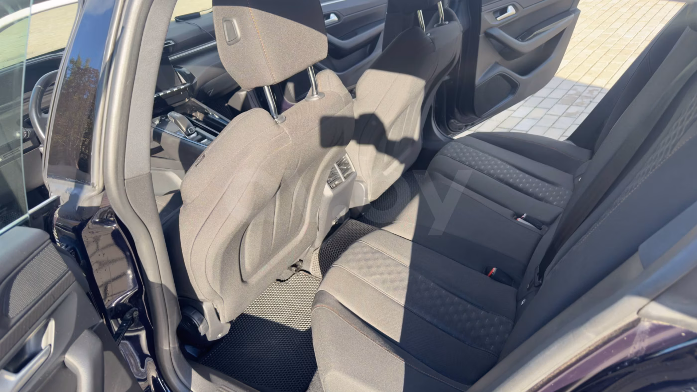 Peugeot 508 фото 15