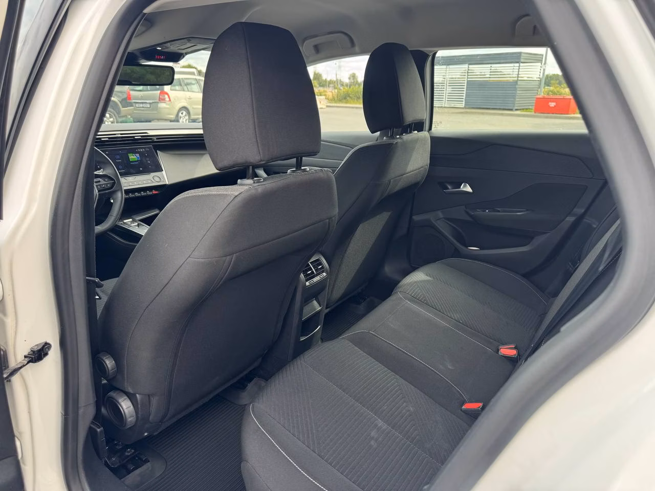 Peugeot 308 фото 16