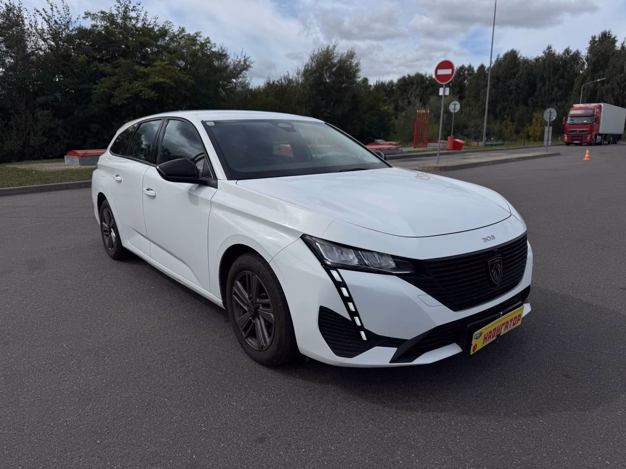 Peugeot 308 фото 8