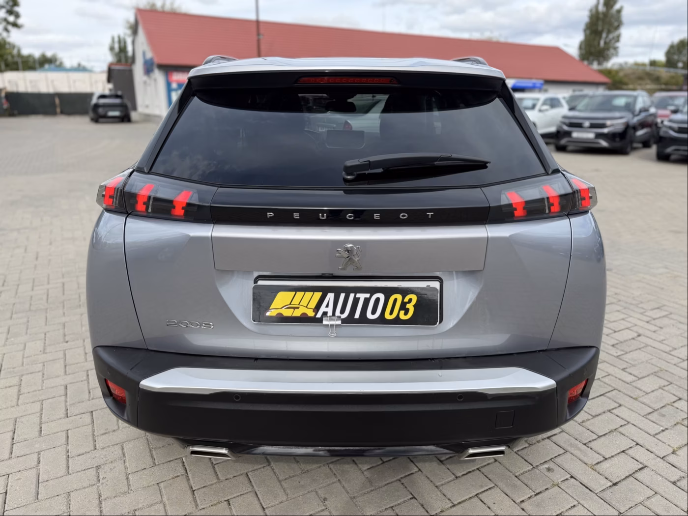 Peugeot 2008 фото 10