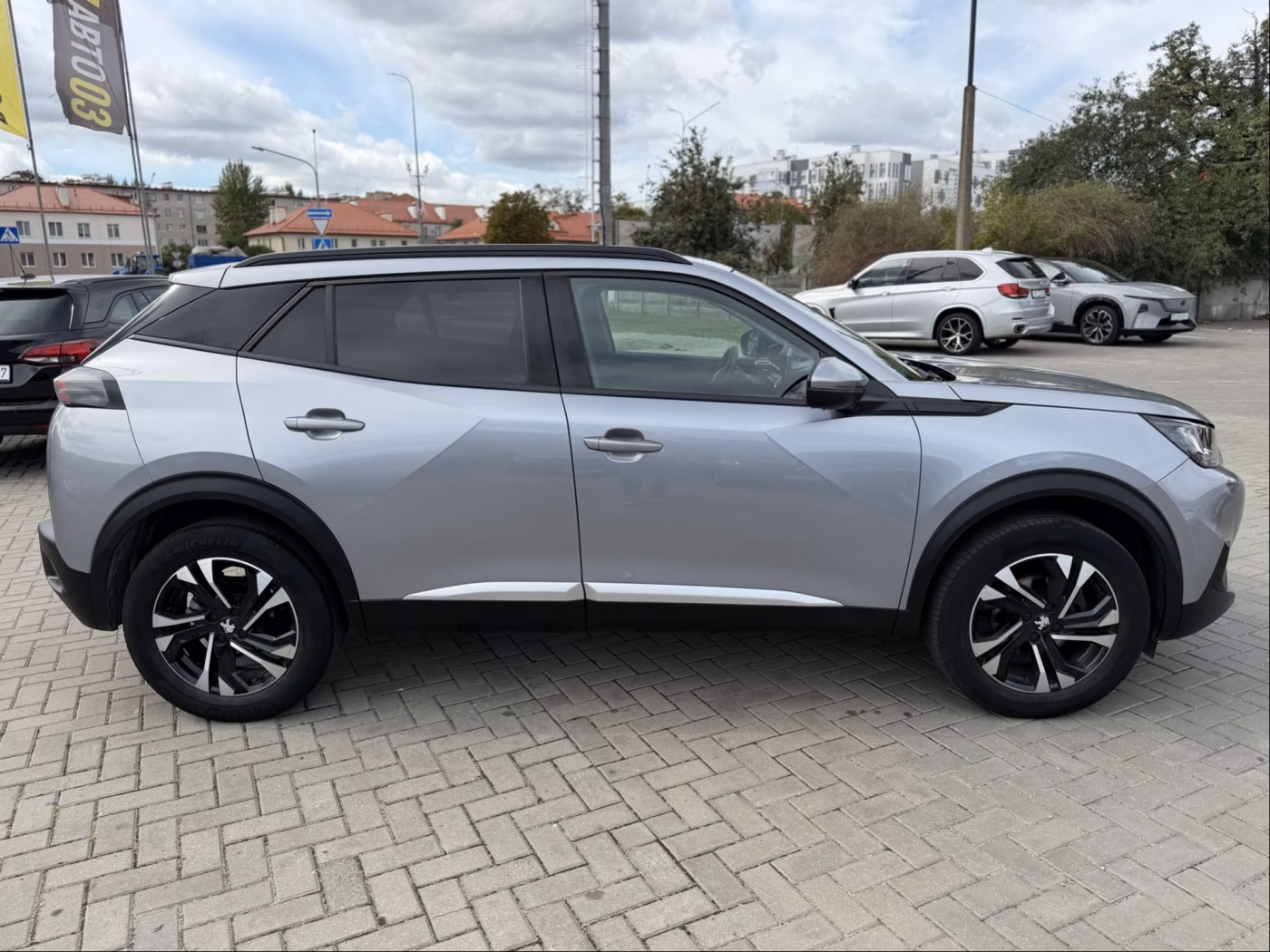 Peugeot 2008 фото 12