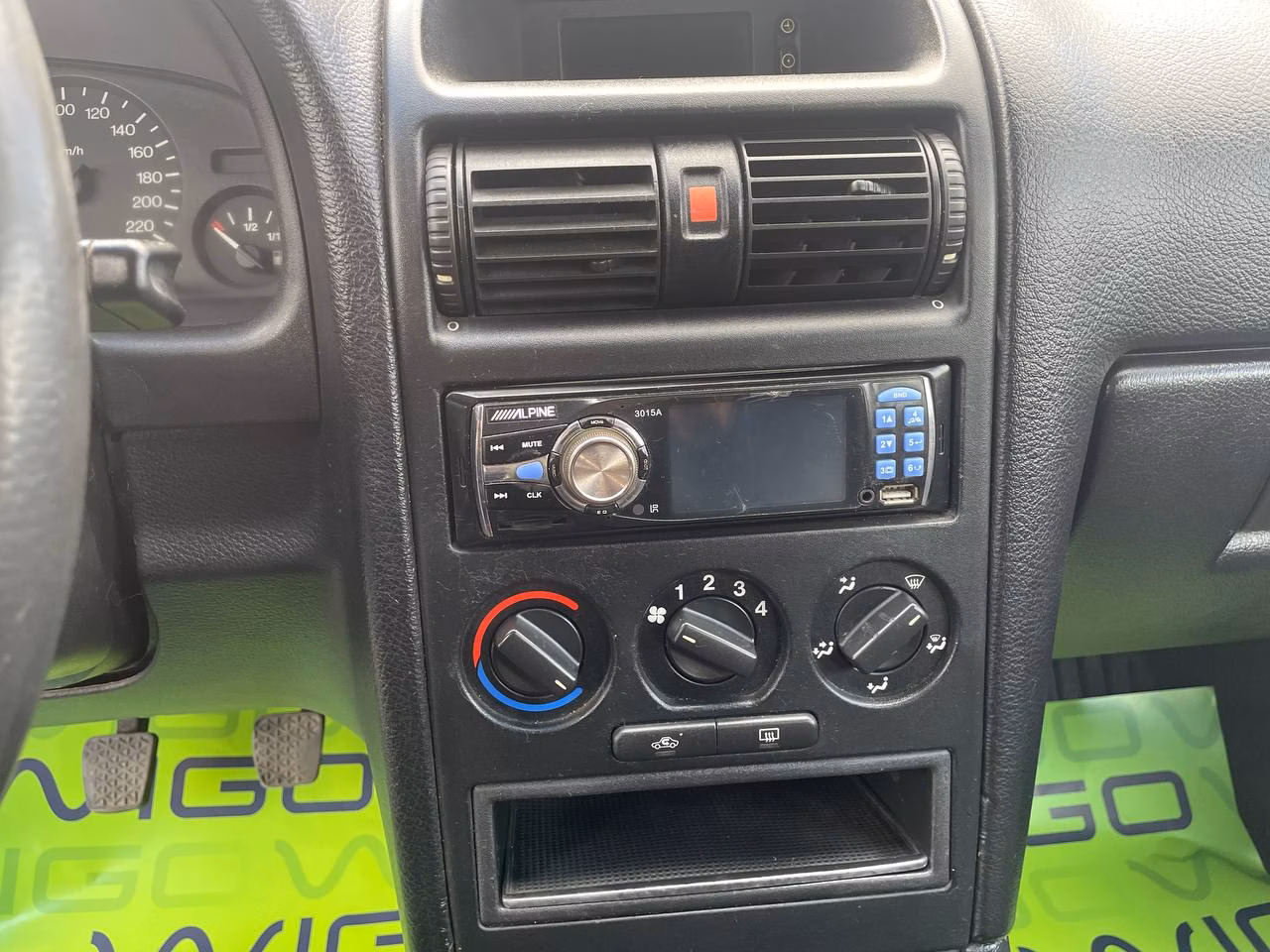 Opel Astra фото 19