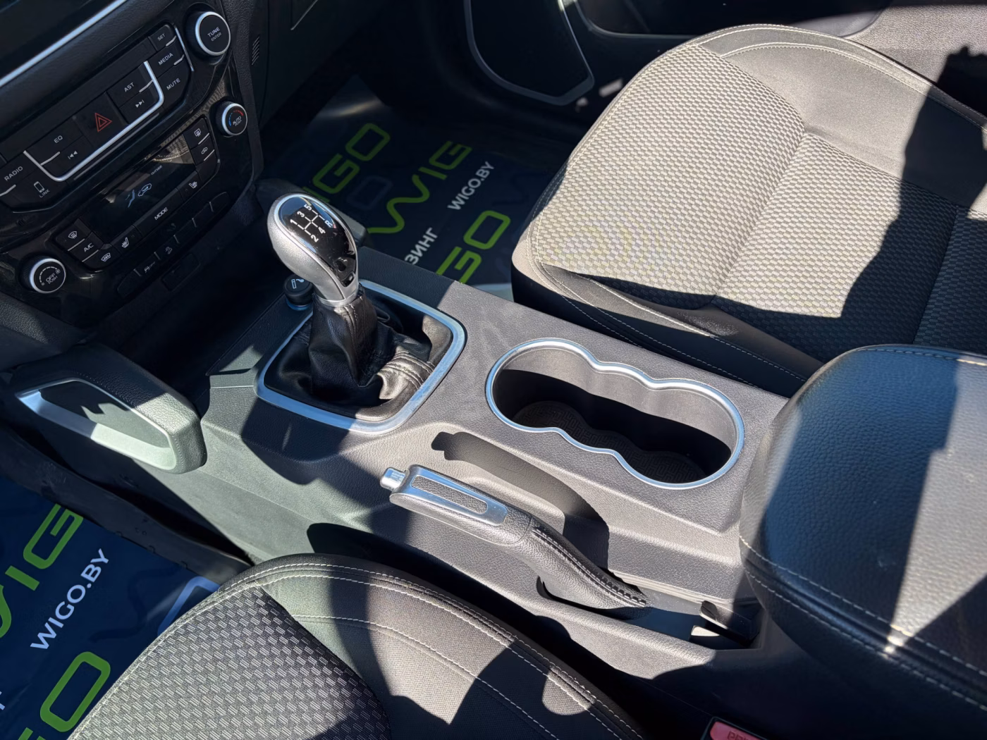 Geely Emgrand X7 фото 13