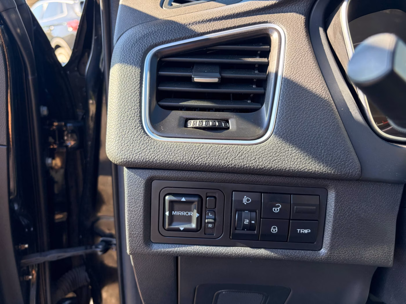 Geely Emgrand X7 фото 14