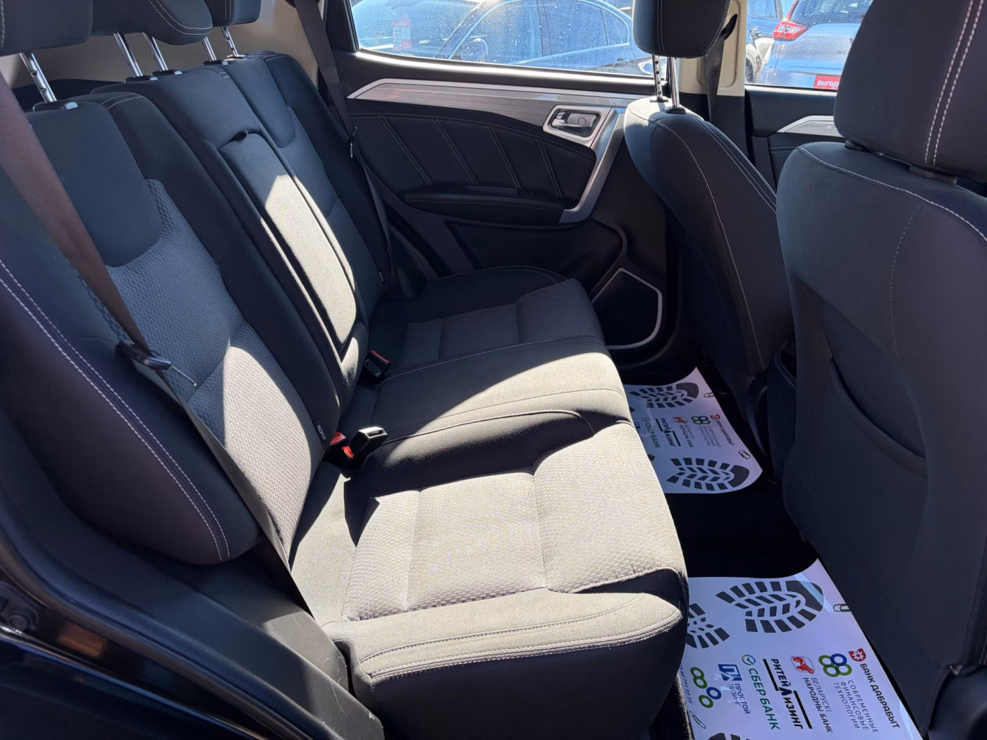 Geely Emgrand X7 фото 18