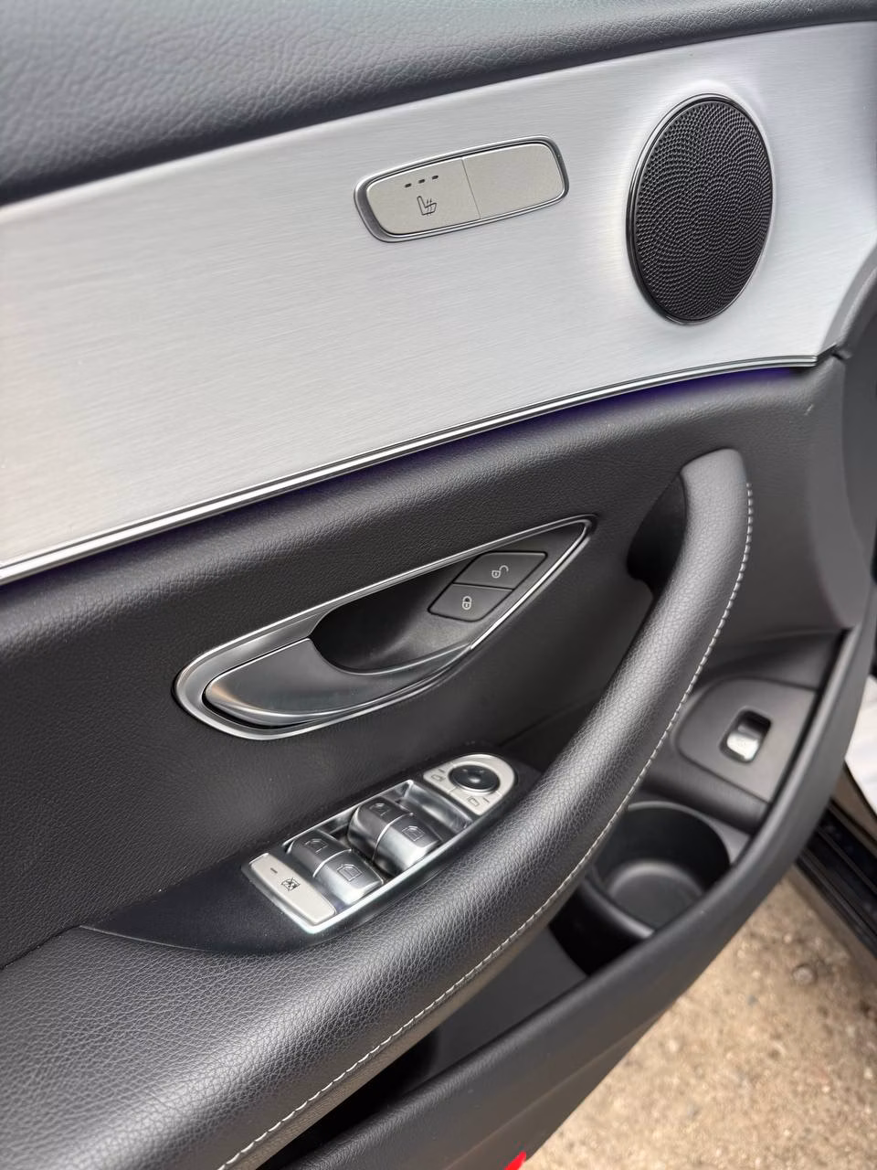Mercedes-Benz E-Класс фото 4