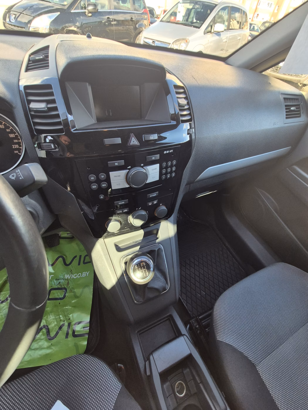 Opel Zafira фото 14