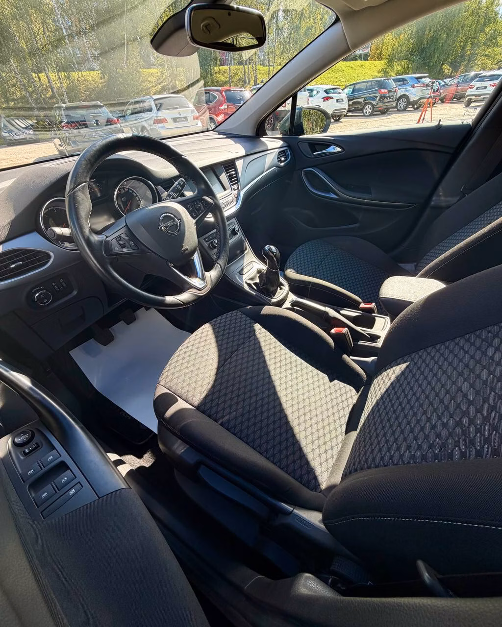 Opel Astra фото 8