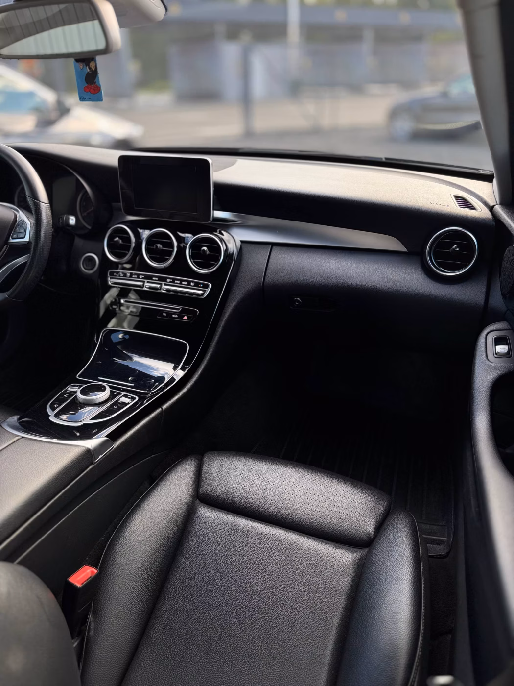 Mercedes-Benz C-Класс фото 12