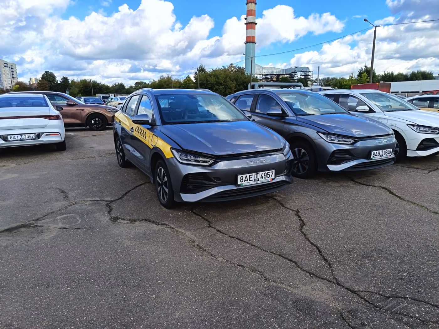 BYD e2