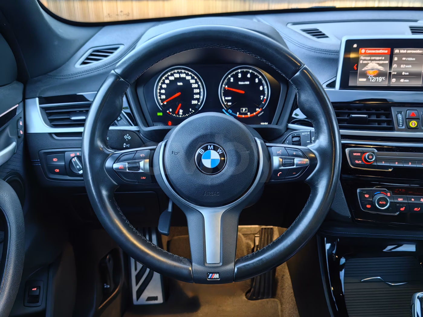 BMW X1 фото 11