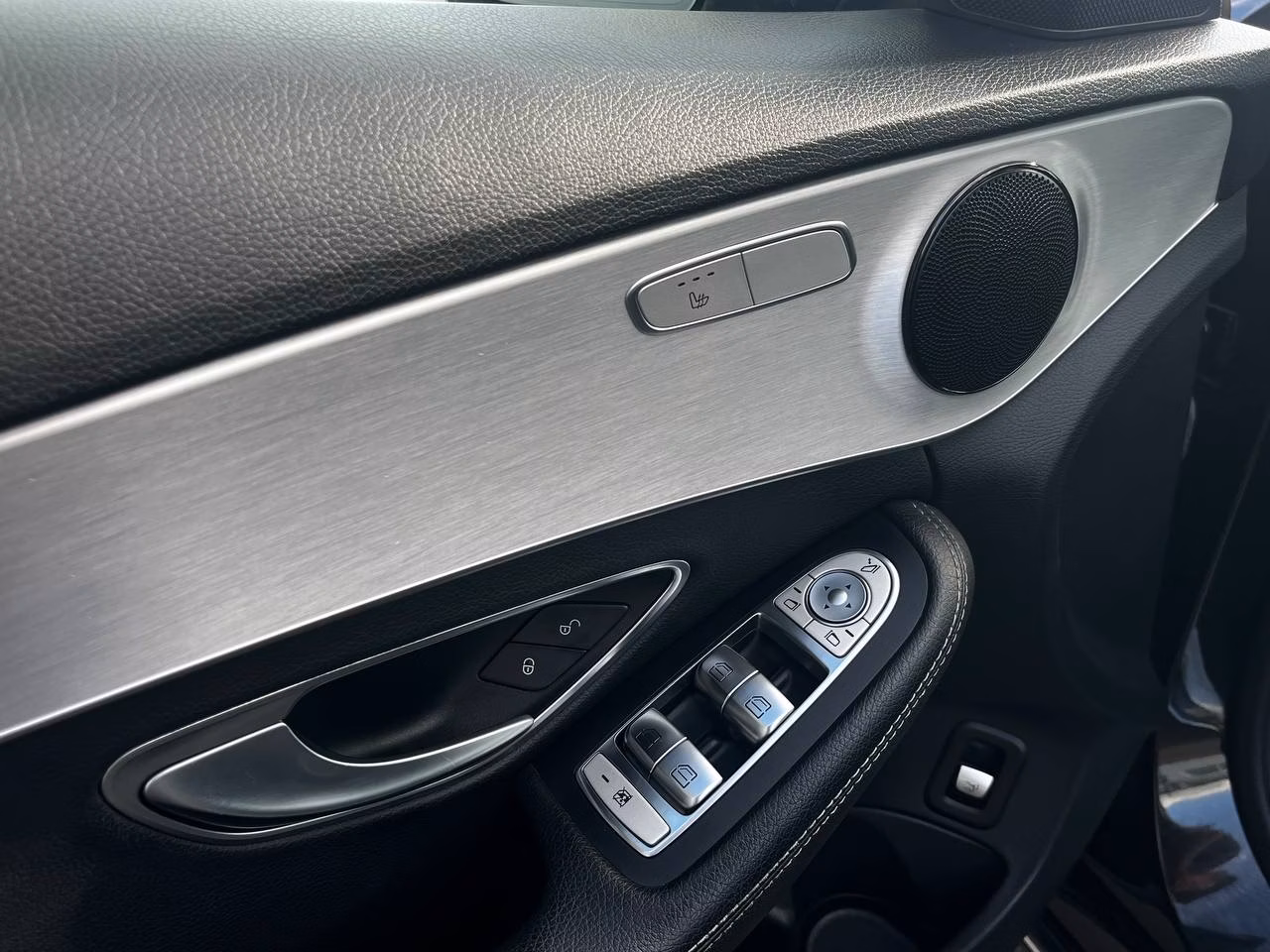 Mercedes-Benz C-Класс фото 24