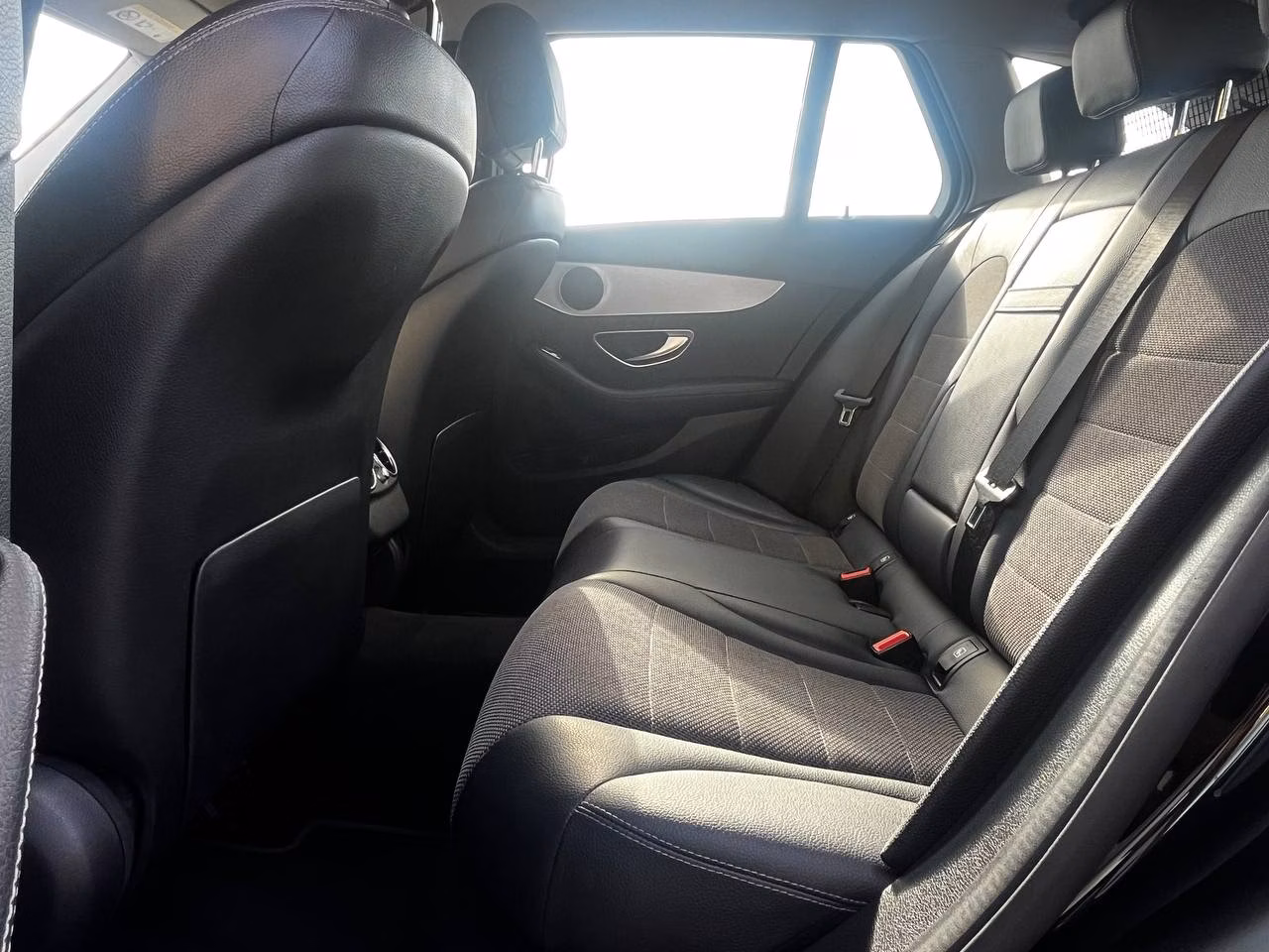 Mercedes-Benz C-Класс фото 12