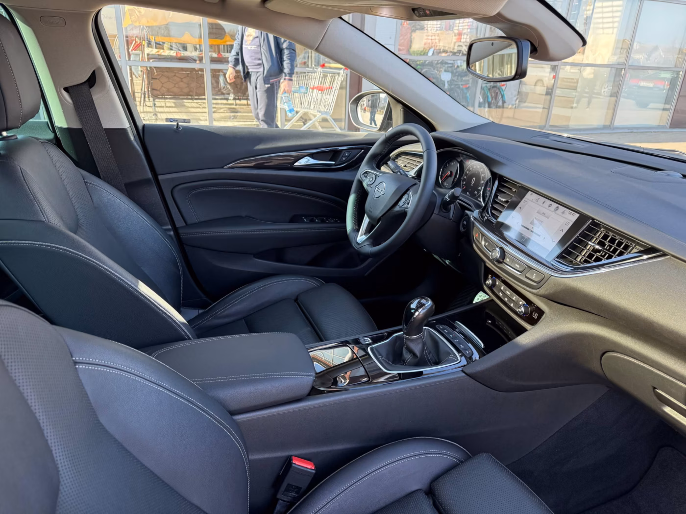 Opel Insignia фото 17