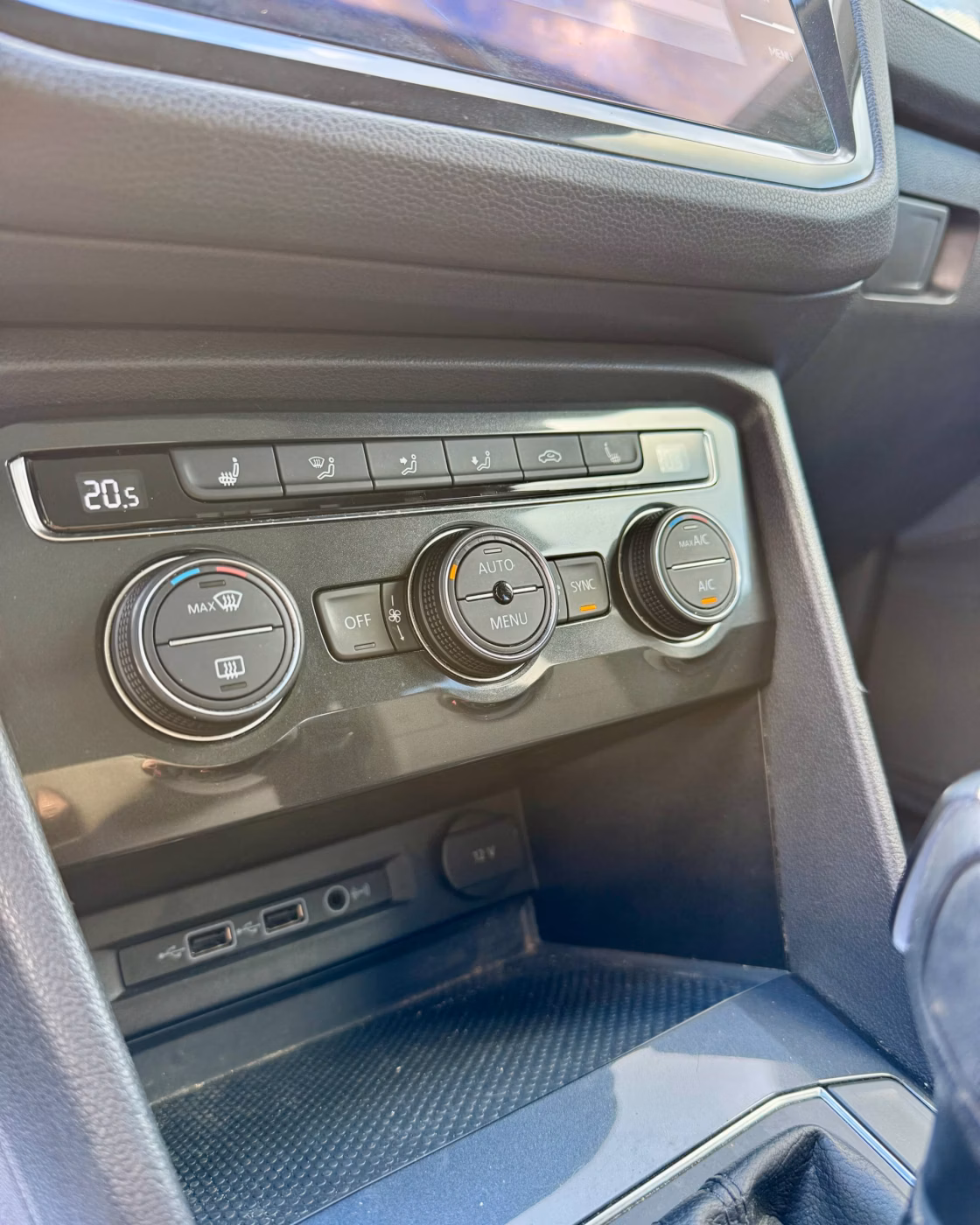 Volkswagen Tiguan фото 14