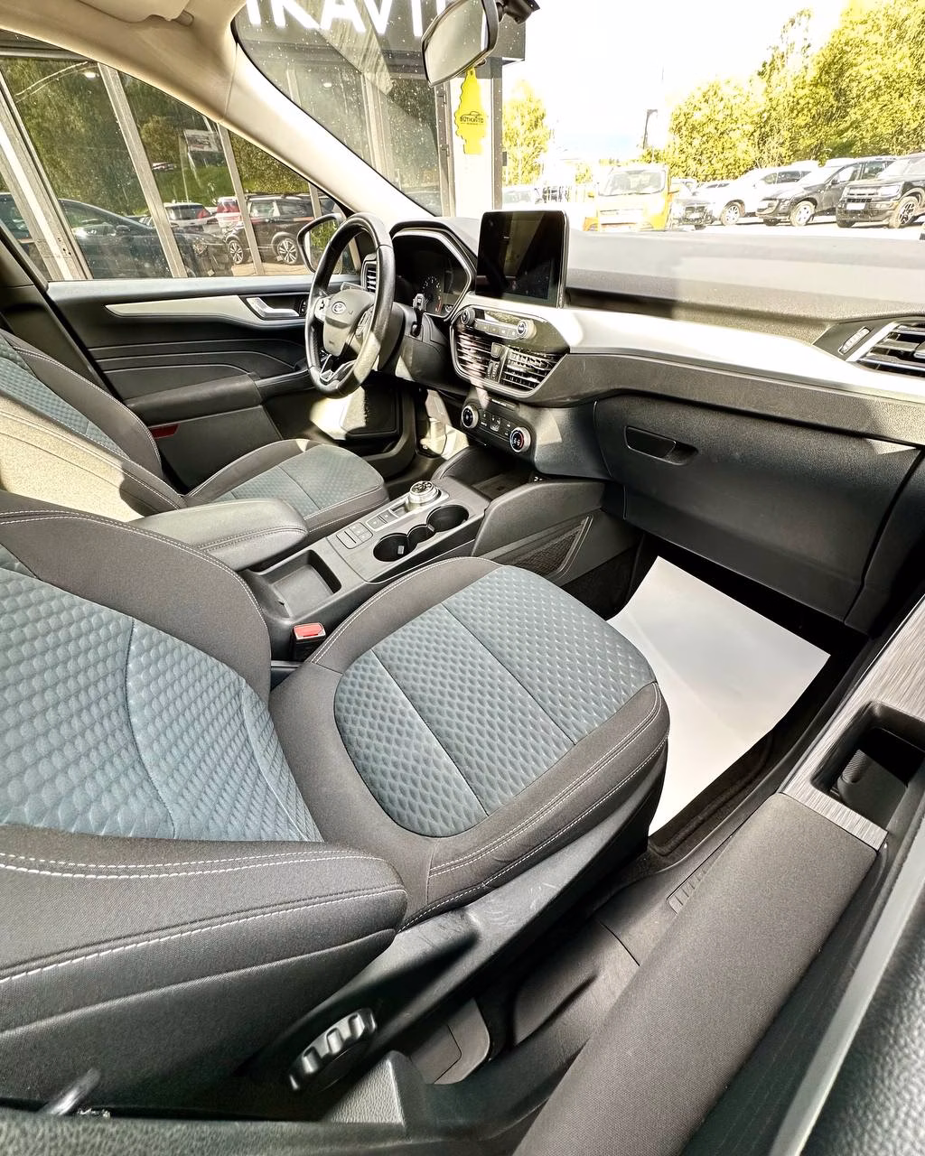 Ford Kuga фото 10