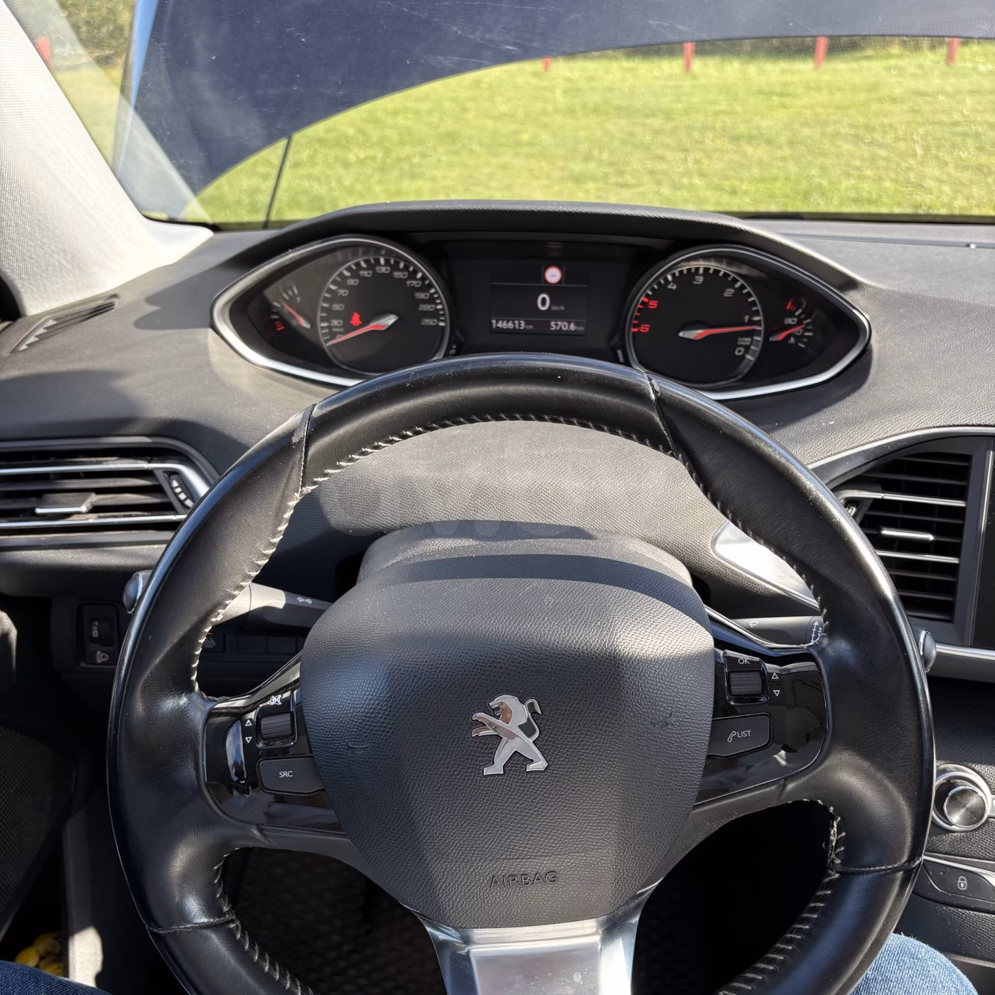 Peugeot 308 фото 12
