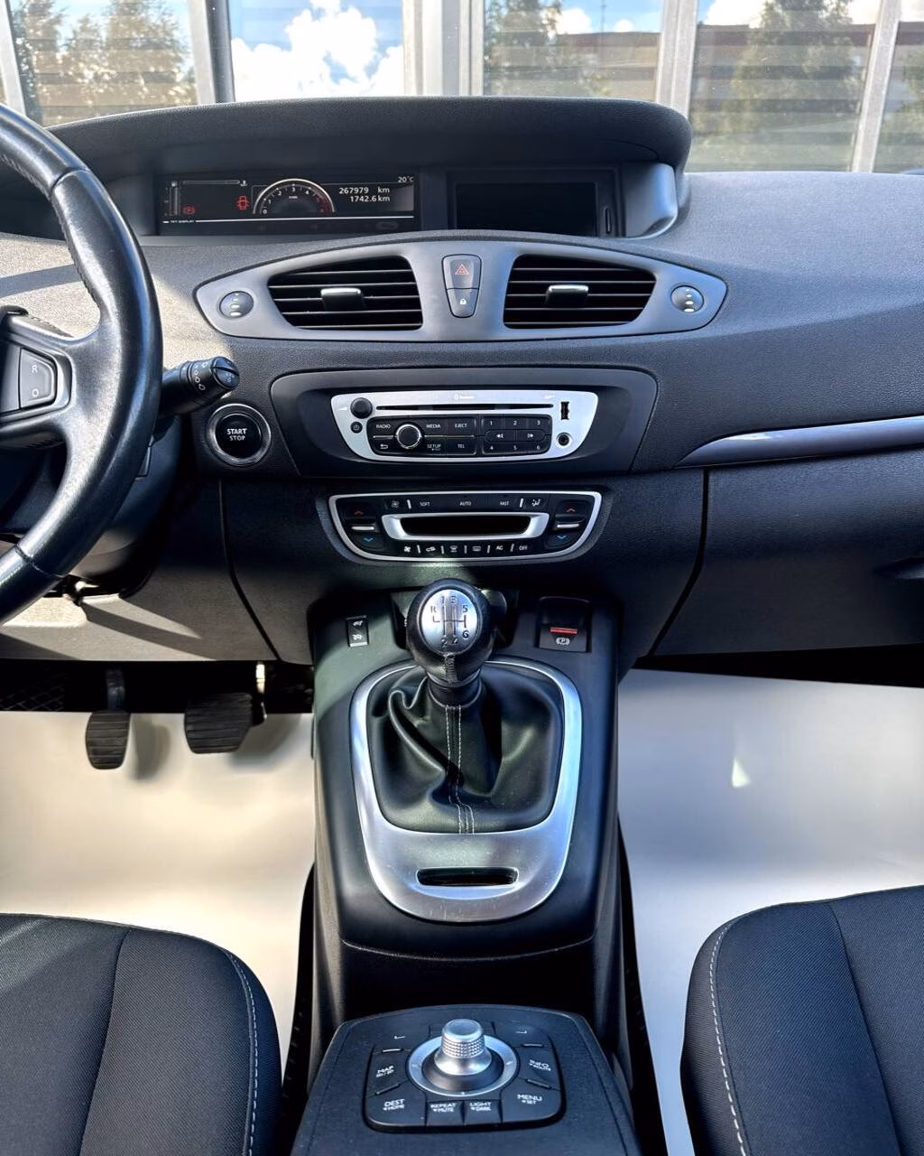 Renault Grand Scenic фото 13