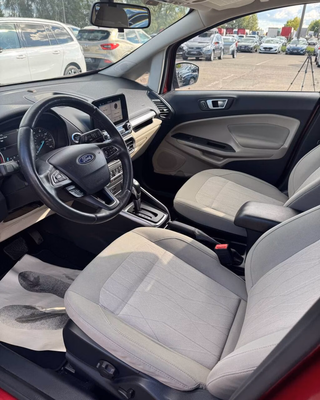 Ford EcoSport фото 8