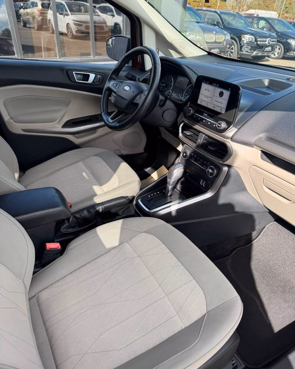 Ford EcoSport фото 10