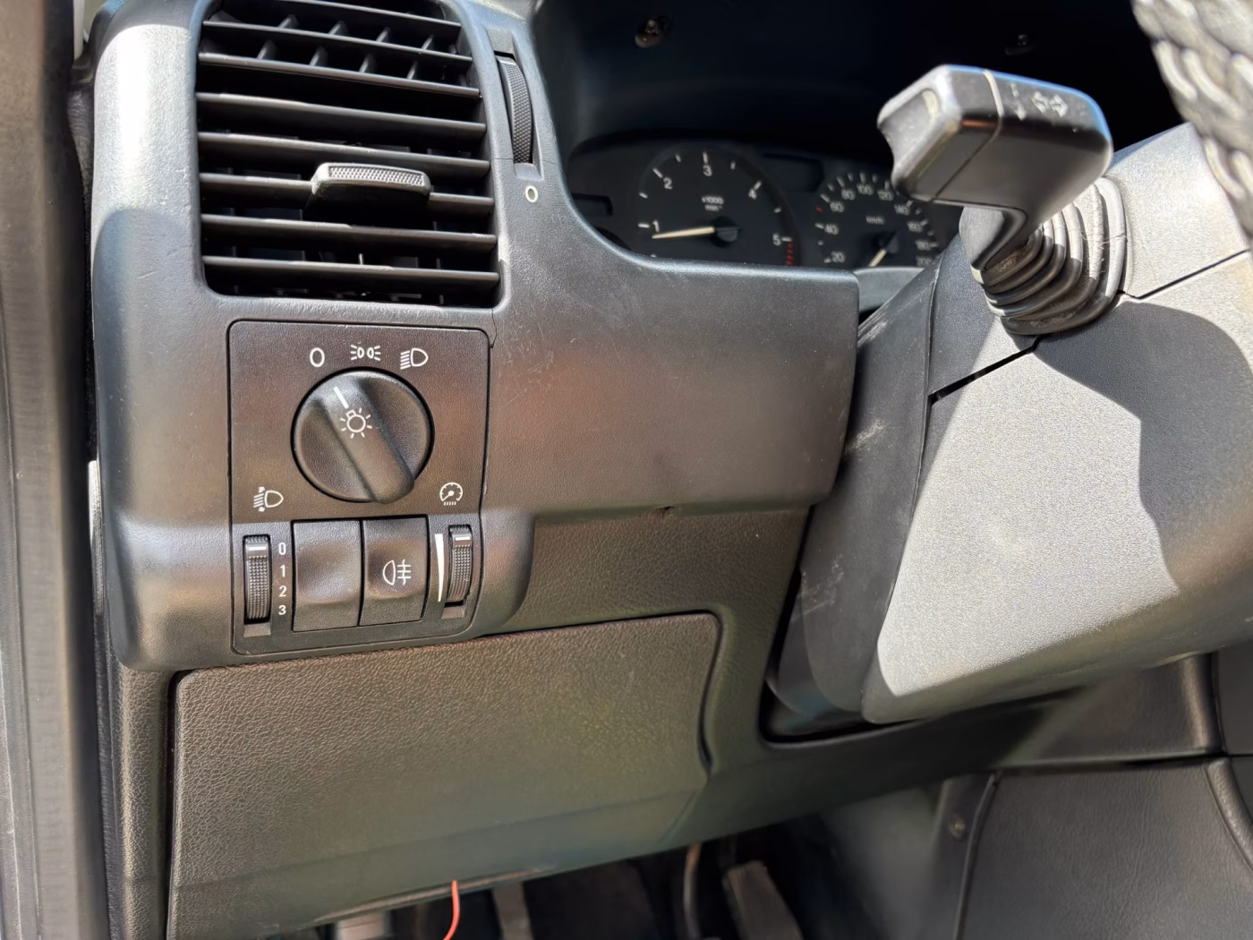 Opel Zafira фото 14