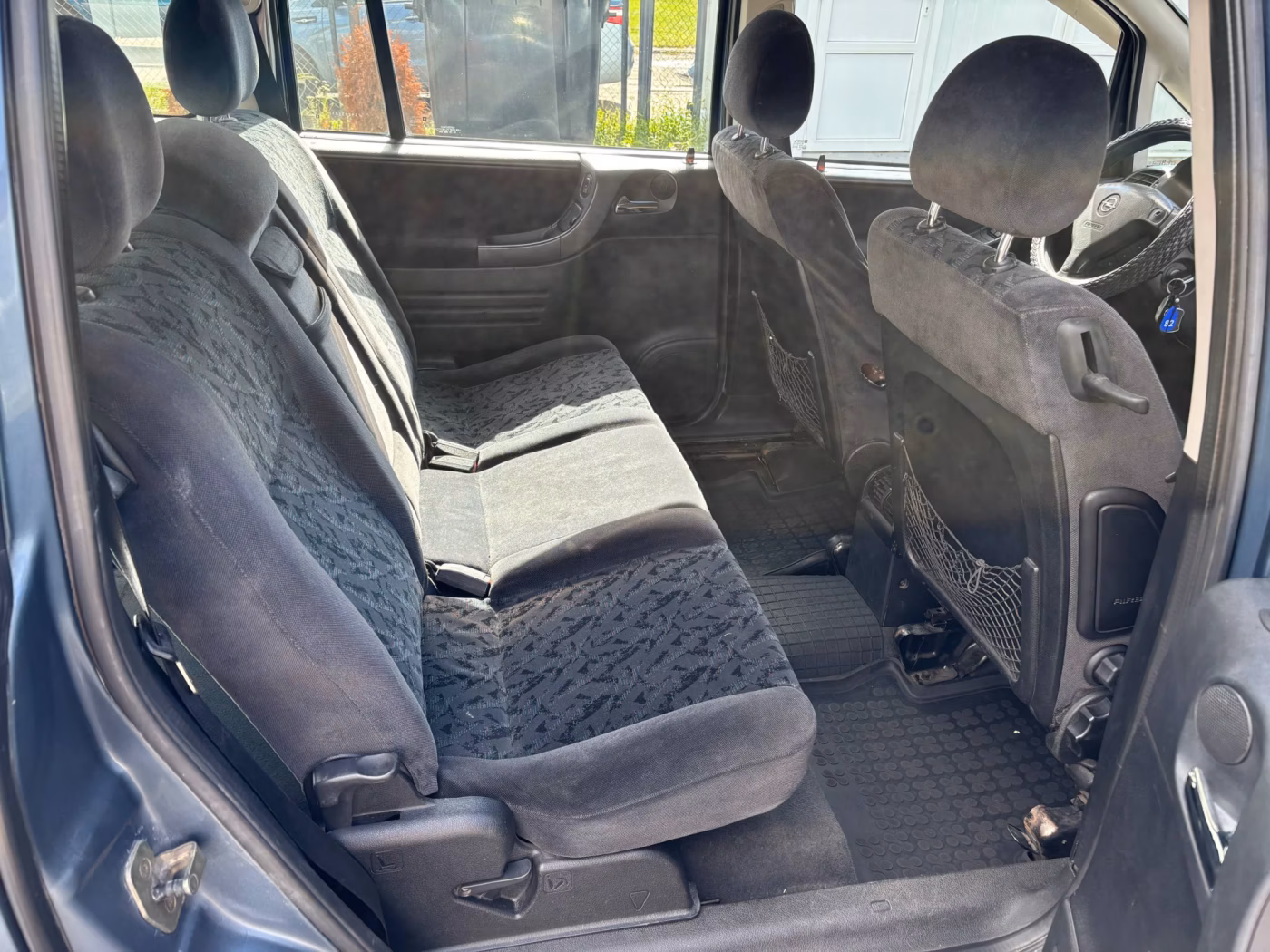 Opel Zafira фото 18