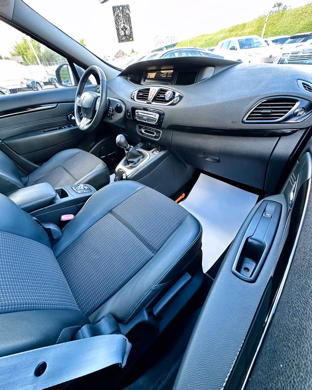 Renault Scenic фото 21