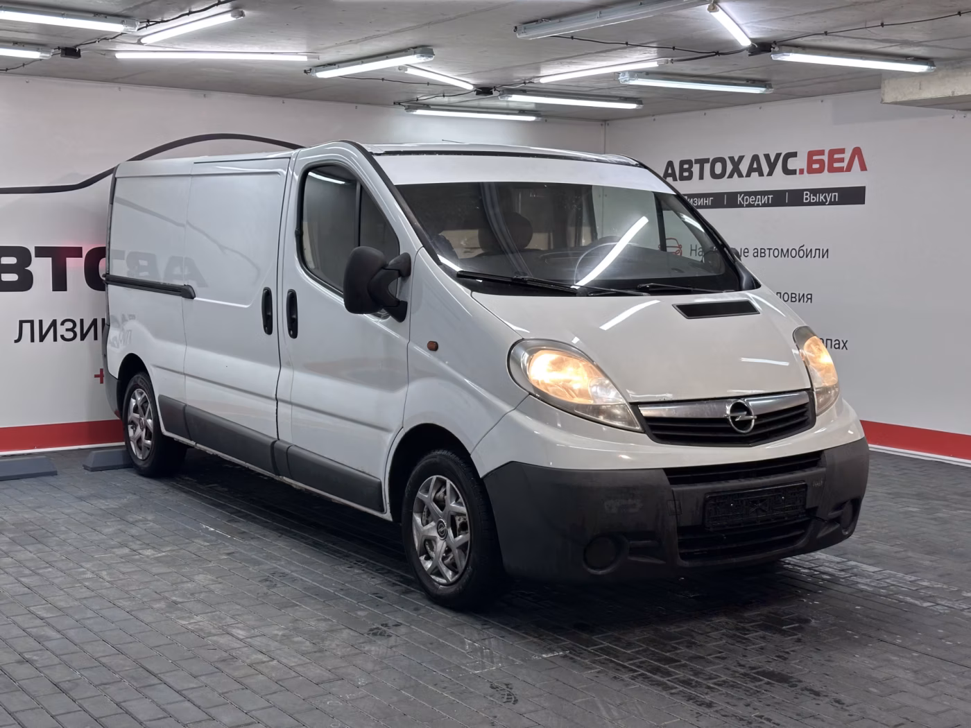 Opel Vivaro фото 3