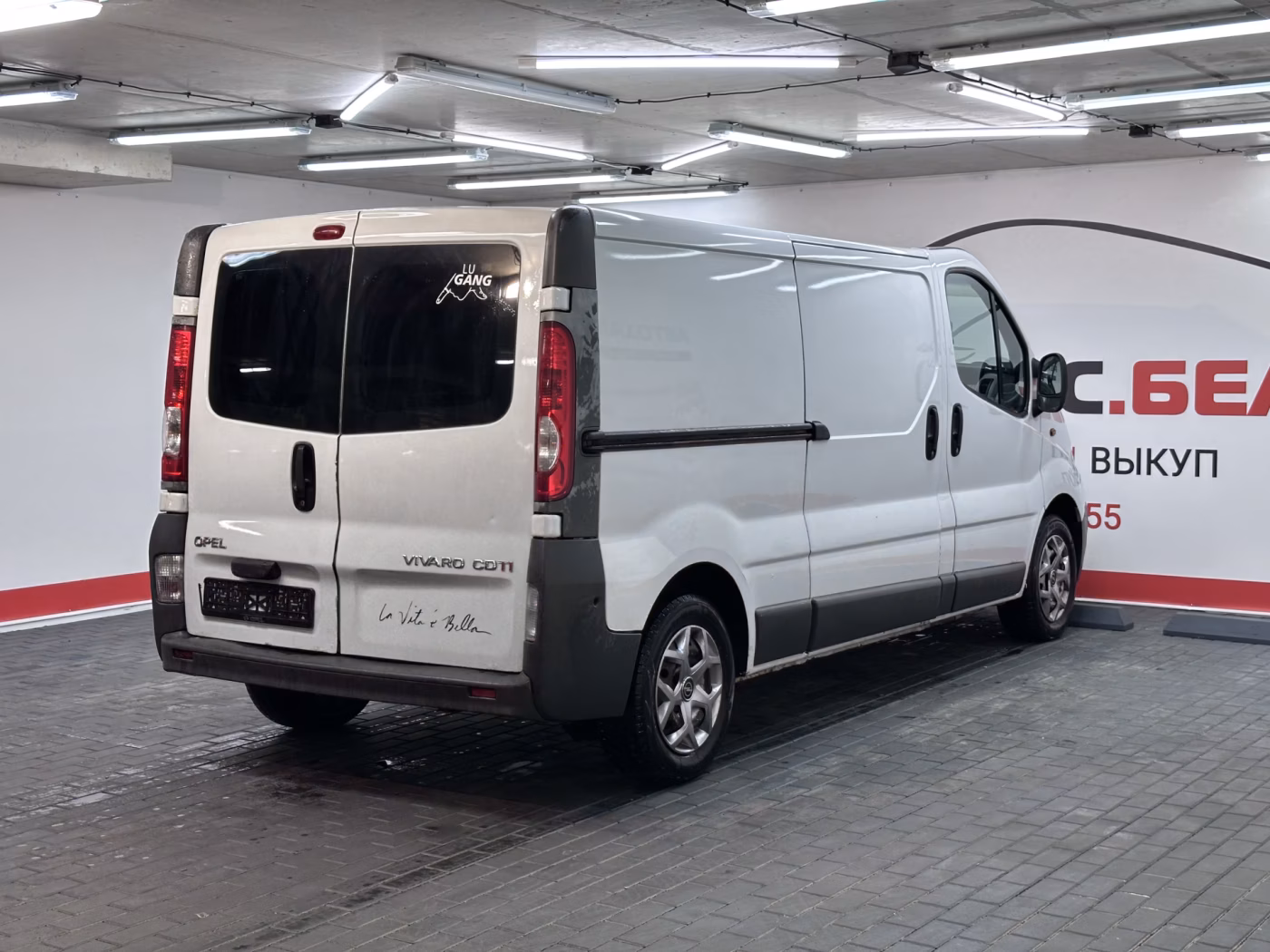 Opel Vivaro фото 4