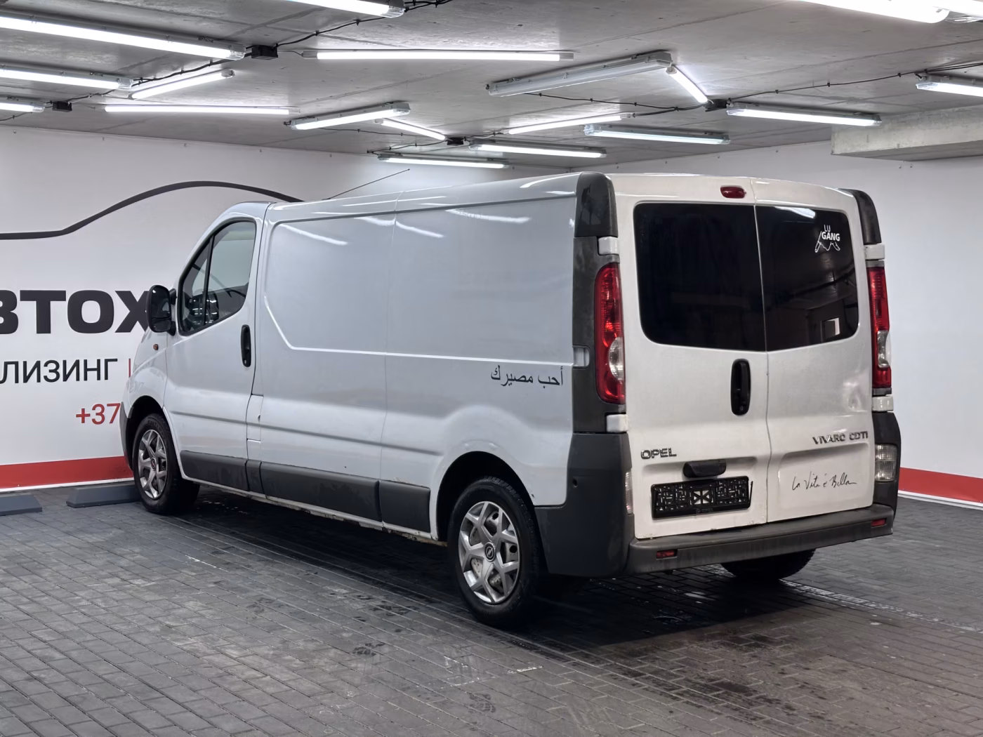 Opel Vivaro фото 6