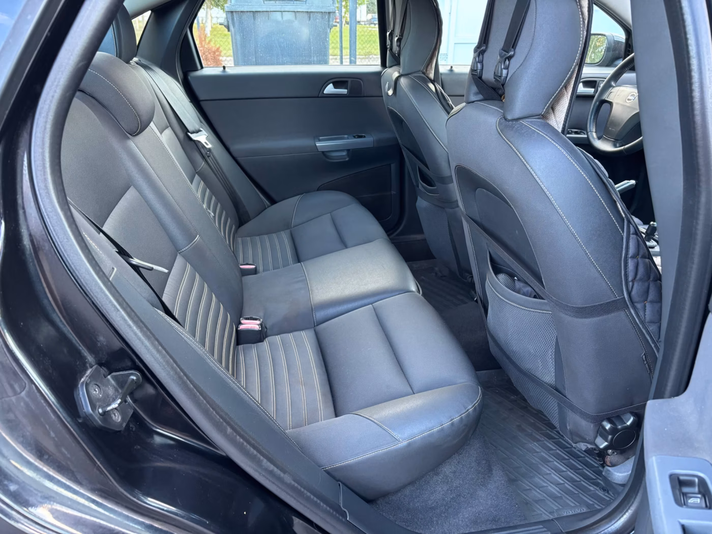 Volvo S40 фото 18